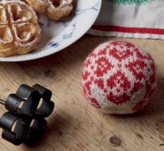 Alternative view of 65 New Christmas Balls to Knit by Arne and Carlos
